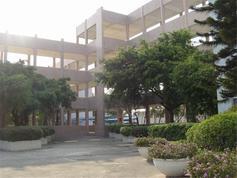 中山市南朗理工学校环境|寝室环境